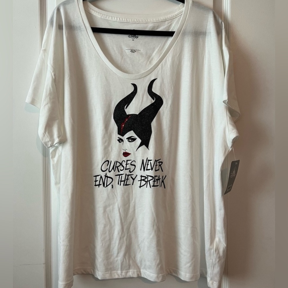 DISNEY Store Maleficent Curses Never End, They Break T-Shirt 2XL NEW.